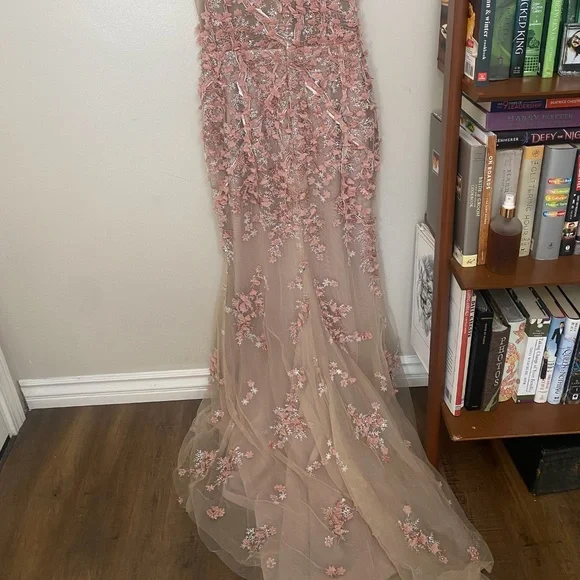 Pink Floral Wedding Gown from René the Label (Size 10) - Picture 10 of 15